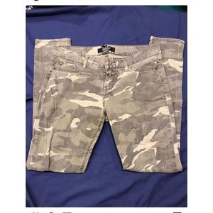 Women skink jeans size 11